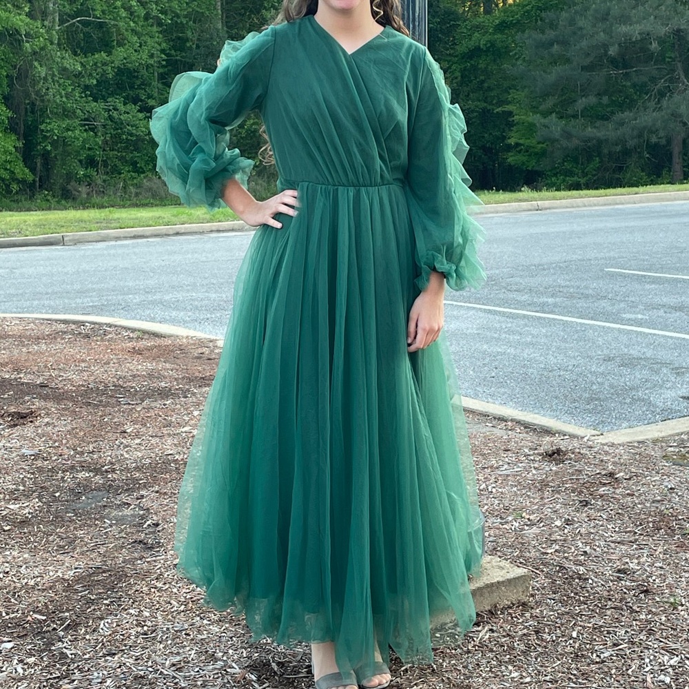 **On Hold** Dainty Jewels Charmed to Meet You Elegant Green Women's Dress Size S